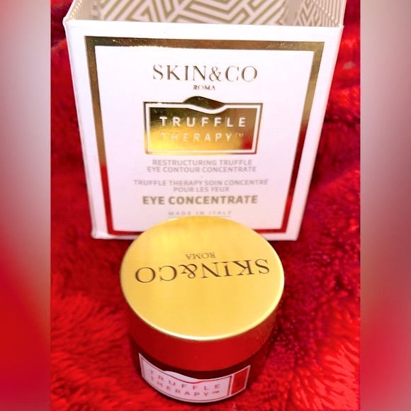 Skin & Co Roma Truffle Therapy Eye Concentrate. Bright, Firm, Lift, Define, Soft - Picture 3 of 5